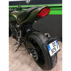 Support de plaque ACCESS DESIGN ''ras de roue'' noir Kawasaki Z900RS